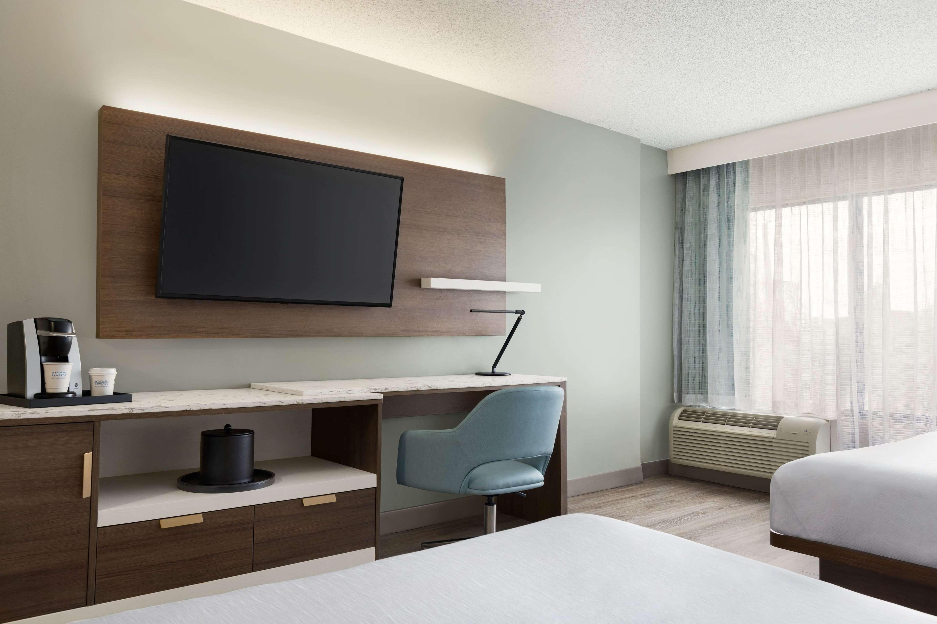 Hotel Wyndham Garden Totowa Exteriér fotografie